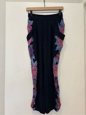 Free People Emmi Pull On Harem Style Gypsy Floral Print Pants lightweight hippie